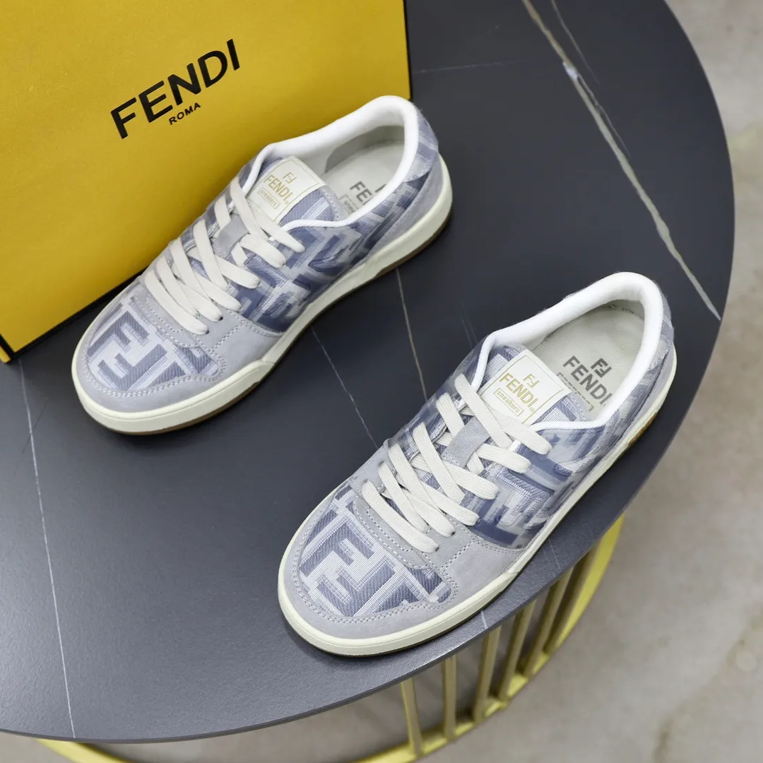 Ex-factory price: 580🔥Couple model (top original order) Brand: FENDI Size: 35-44 (customized for men 38 and 45) Grade: original order quality high version Material: imported original cowhide stitching➕ high-quality and comfortable lining original TPU lightweight non-slip outsole Style category: travel fashion casual shoes versatile trend